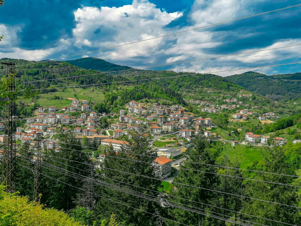 Село Баните - община Баните - забележителности