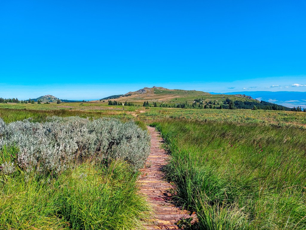 Камен дел маршрути