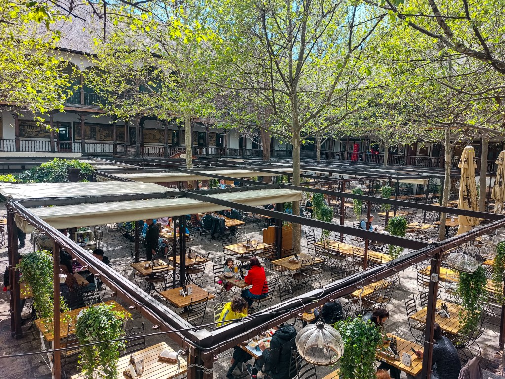 Ресторанти с традиционна кухня в Букурещ