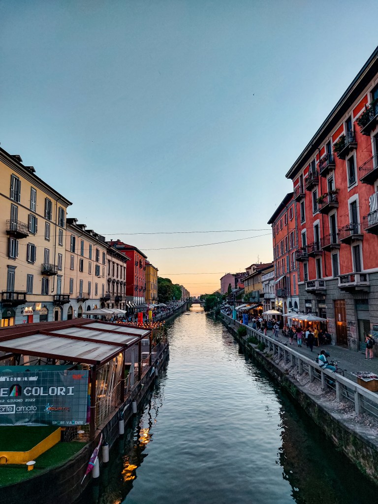 Разходка с лодка в Милано