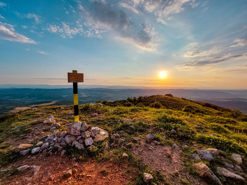 Връх Любаш - изгрев 
