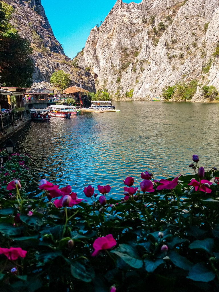 Разходка до каньон Матка - ресторант