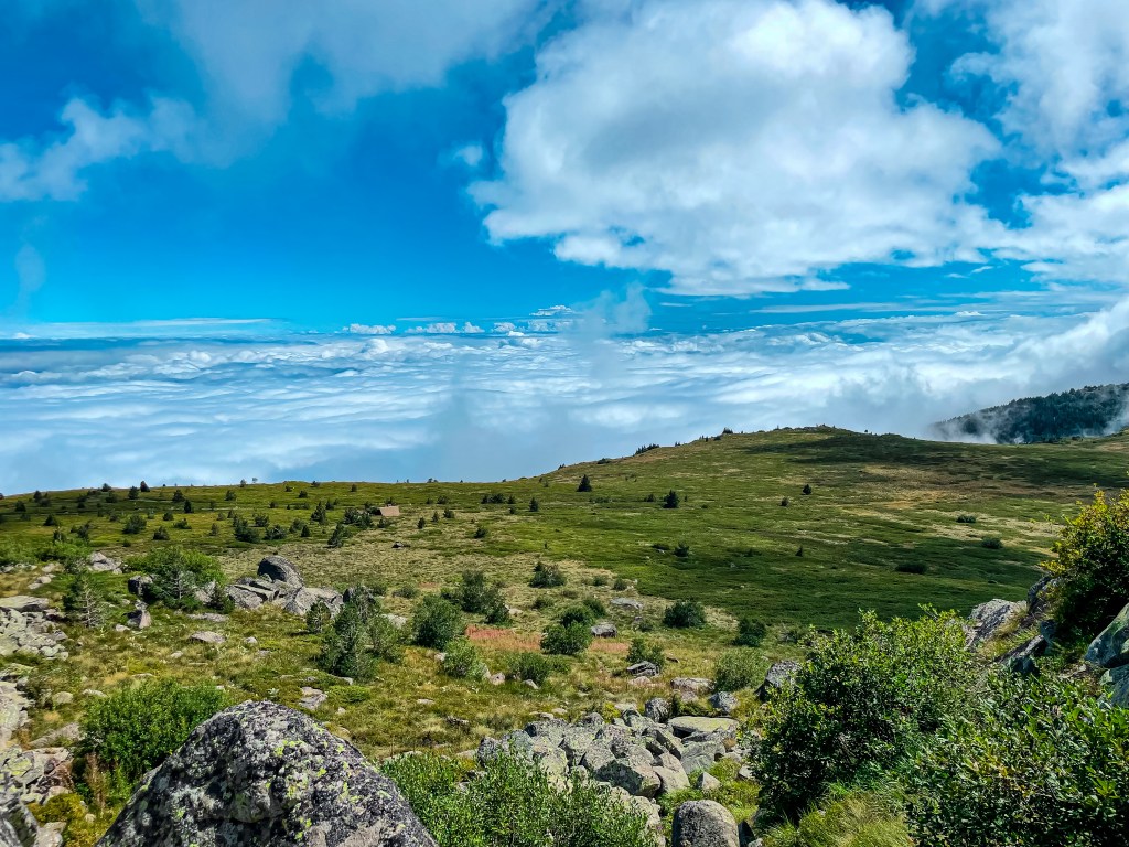 Панорамна гледка над София - връх Ушите