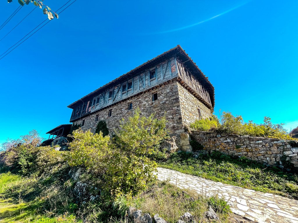 Гложенски манастир, Стара планина, Гложене 