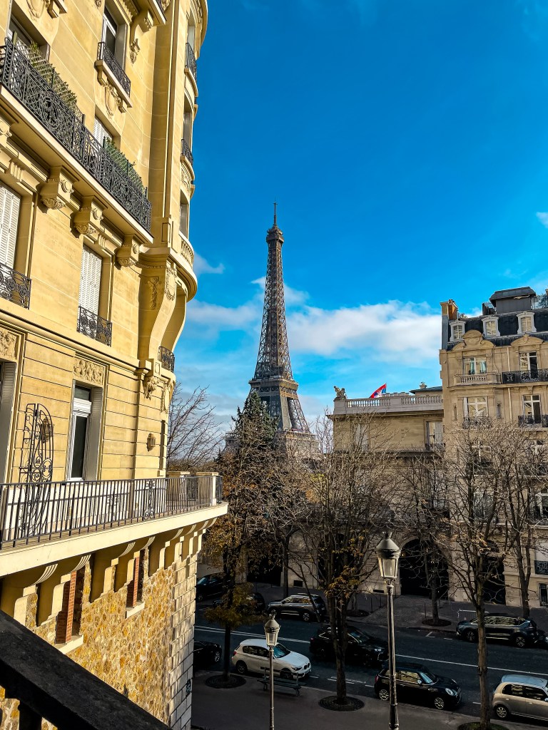 Места за снимки в Париж - Avenue de Camoëns