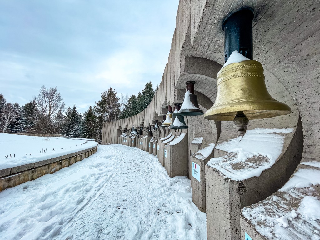 Монумент Камбаните - интересни факти и история