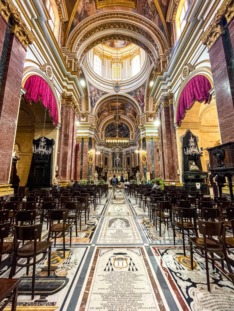 Разходка из Мдина - "тихият град" на Малта - забележителности и ресторанти