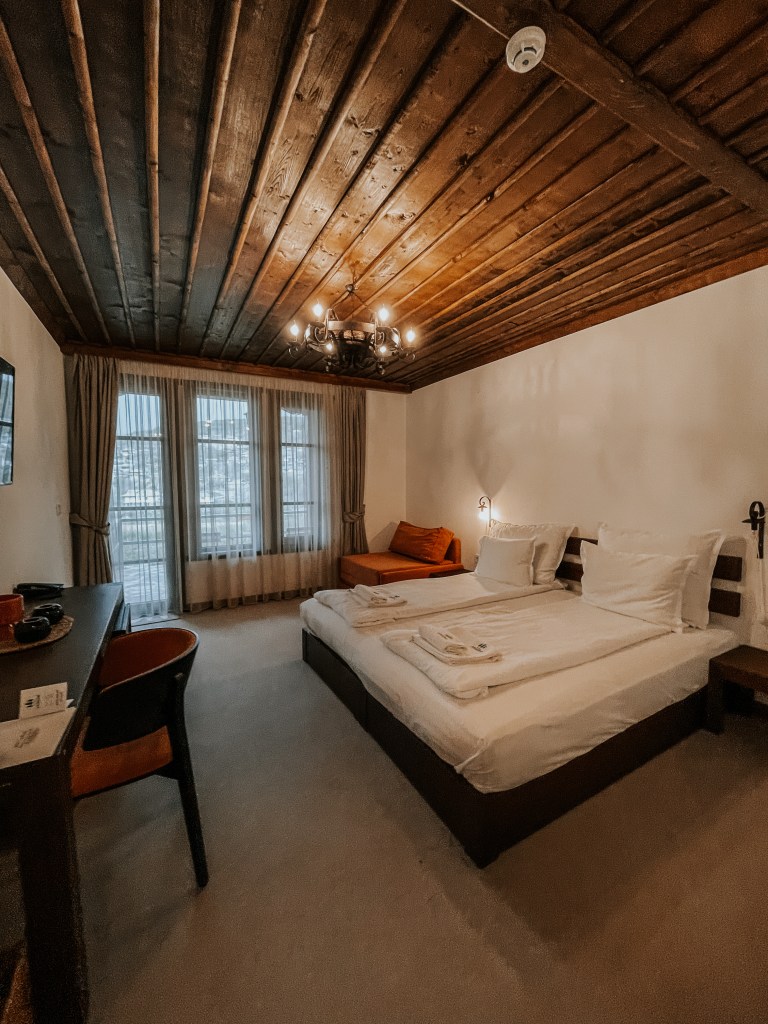 Хотел Лещен - мнение