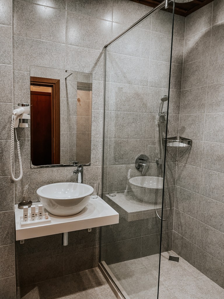 Хотел Лещен - мнение