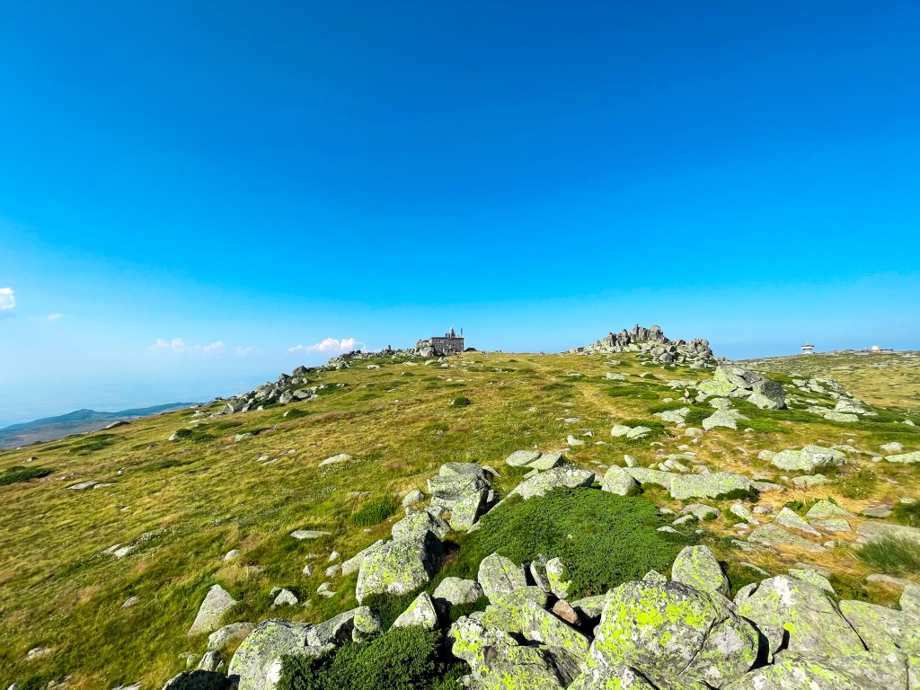 Изкачване на Черни връх от хижа Алеко