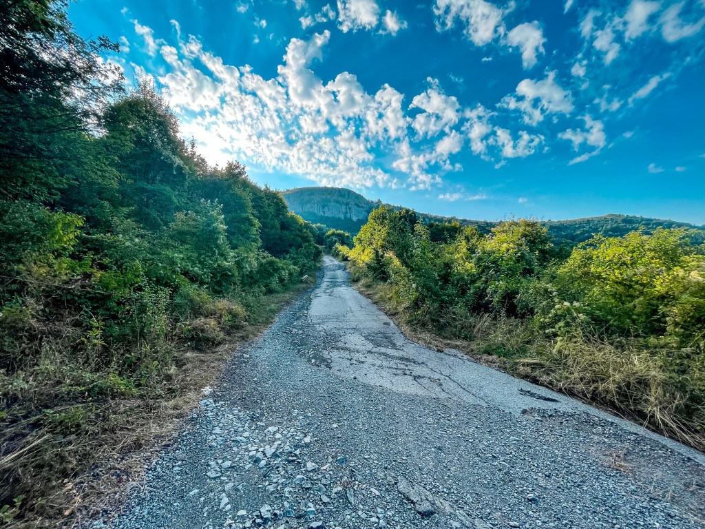 Скален феномен Столо в Понор планина - маршрути