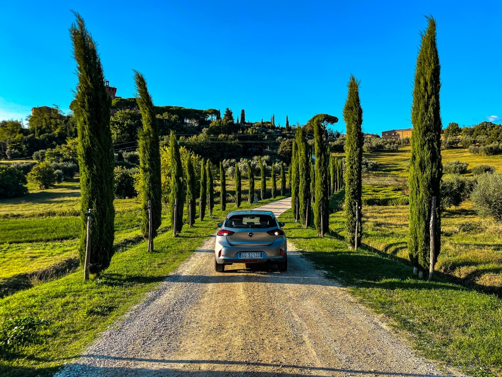 Съвети за пътуване в Тоскана, Италия - кола под наем
