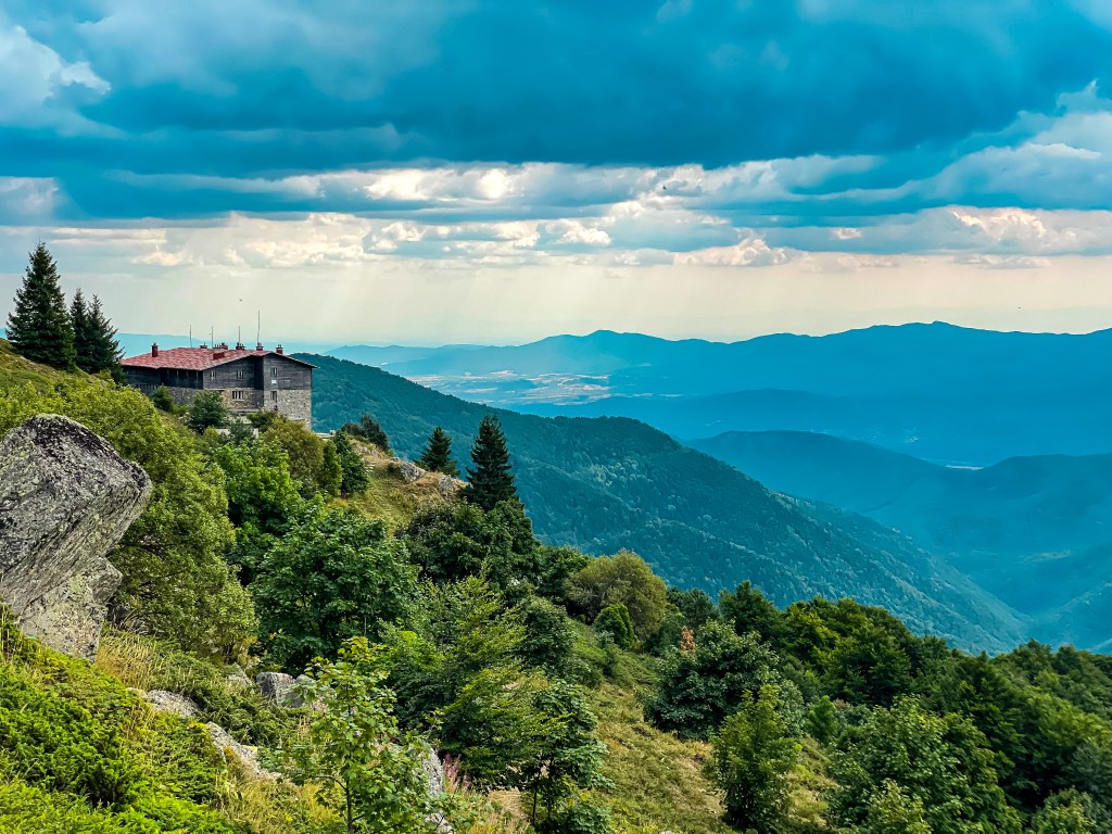 Беклемето – хижа Козя стена – хижа Ехо