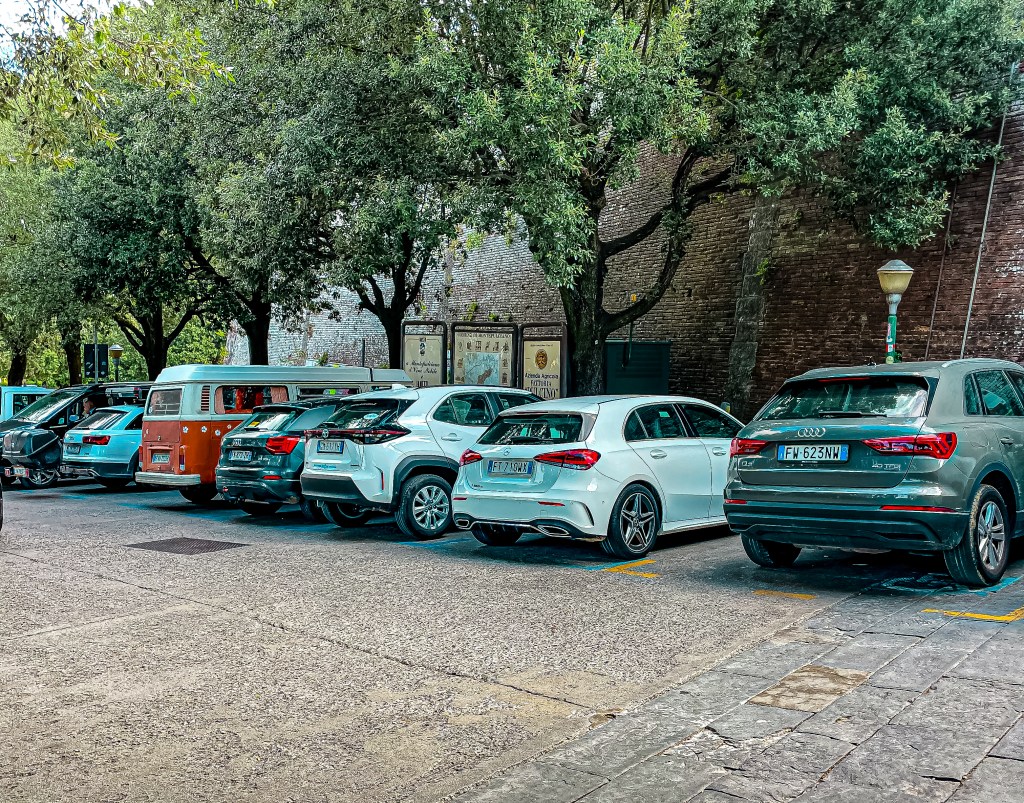 Монтепулчано - паркинг