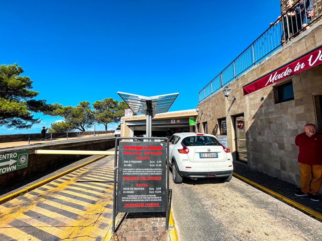 Волтера, Тоскана - паркинг