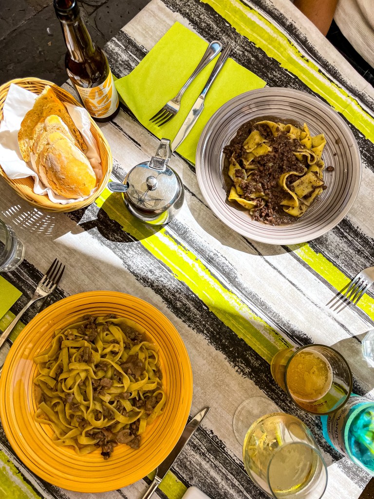 Волтера, Тоскана - забележителности, ресторанти, джелато