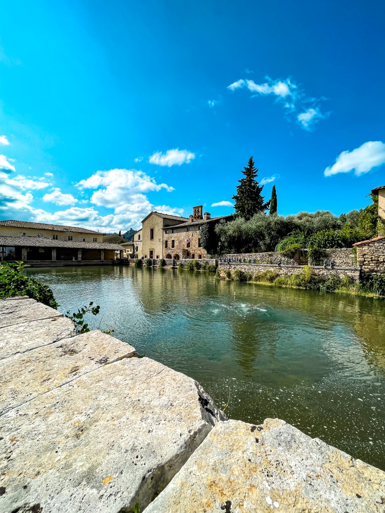 Баньо Виньони - термални извори Тоскана
