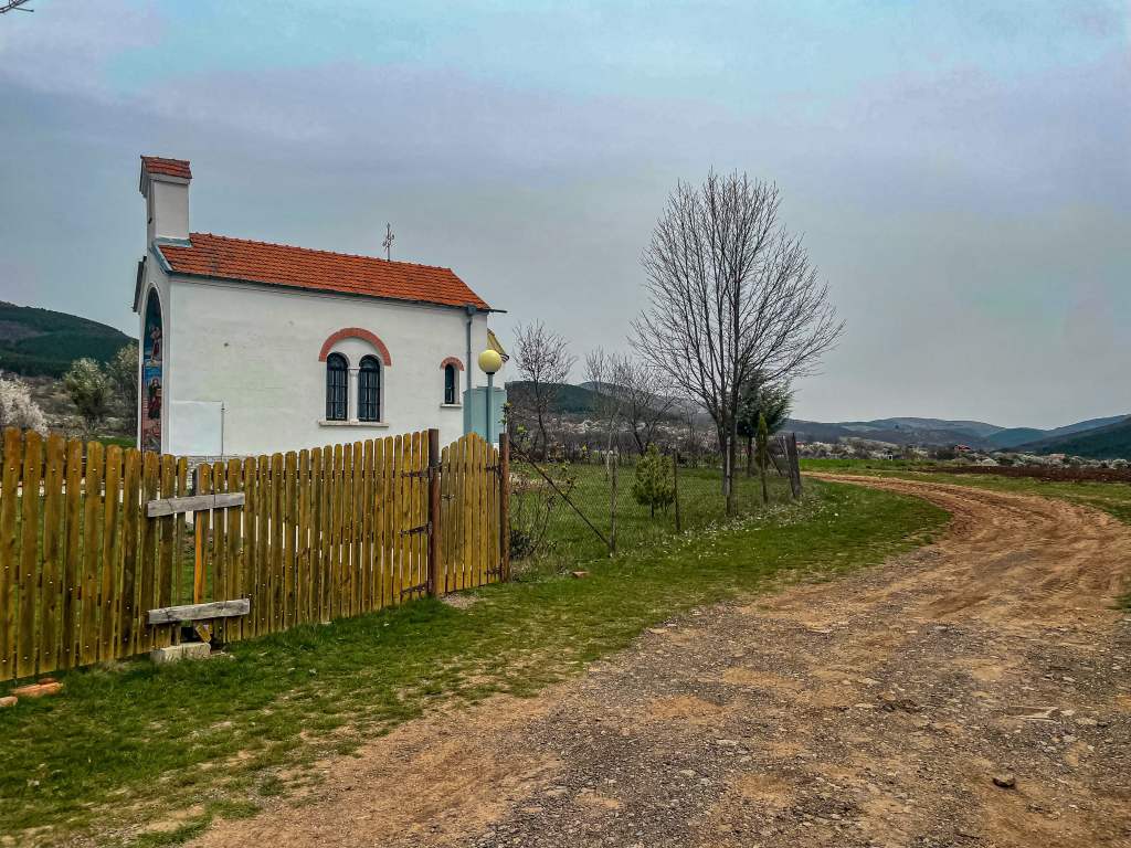 Eкопътека "Пейката с платформата" край село Годеч