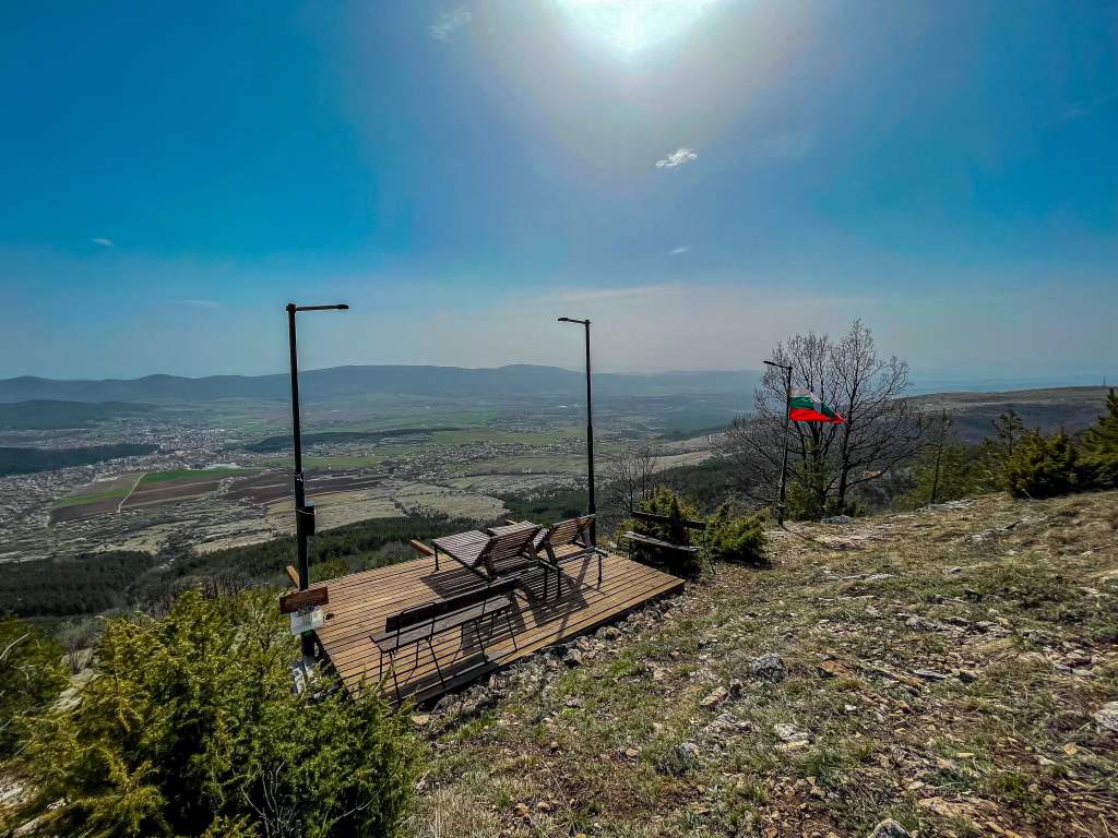 Eкопътека "Пейката с платформата" край село Годеч