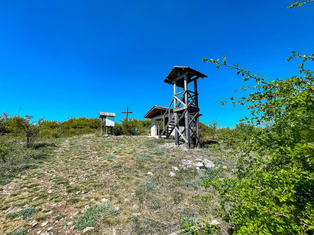 Екопътека "Поглед към девет планини" и връх Сирищнишка рудина  