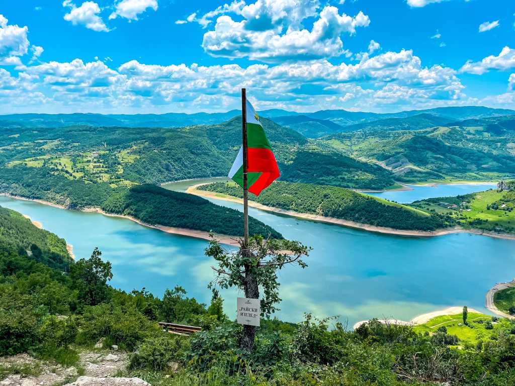 Екопътека "Райски изглед" и пещера Утробата (кръгов маршрут) - язовир Кърджали