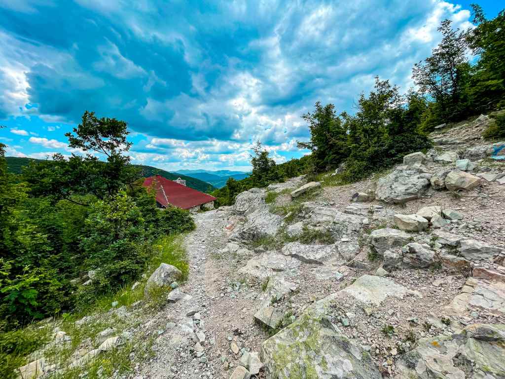 Заслон Утробата и пещера Утробата