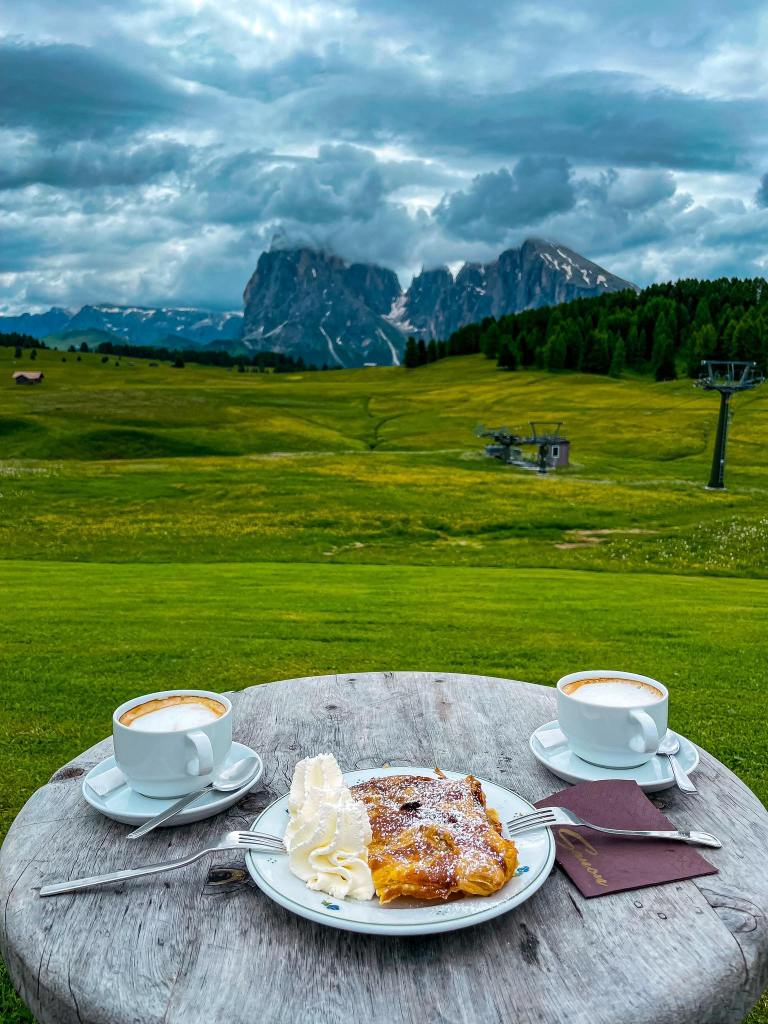 Пътуване до Доломитите, Италия - маршрути, трекинг и съвети