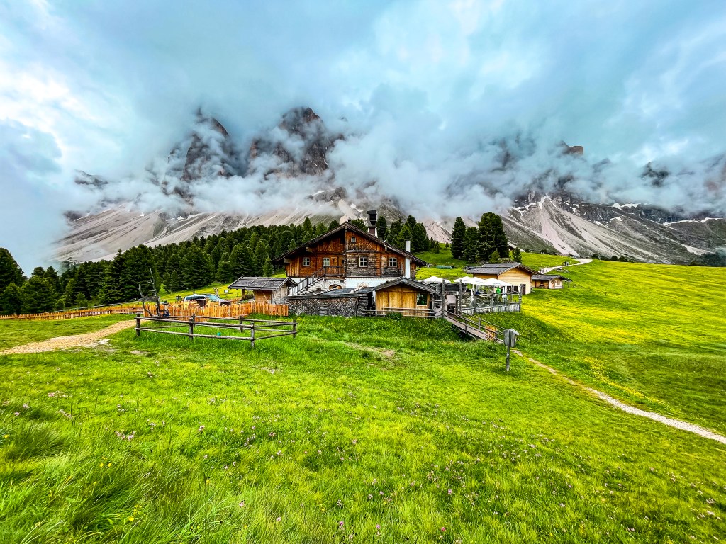 Пътуване до Доломитите, Италия - маршрути, трекинг и съвети