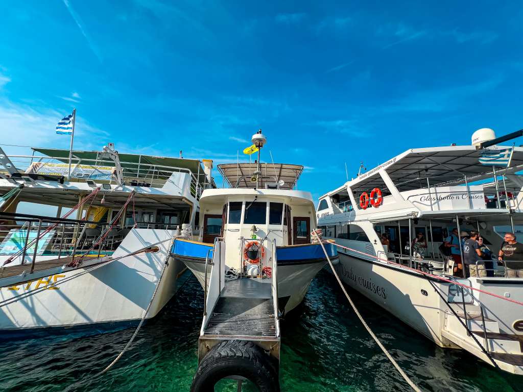 Круиз в Халкидики: Синята лагуна край Вурвуру, Никити и остров Амулиани