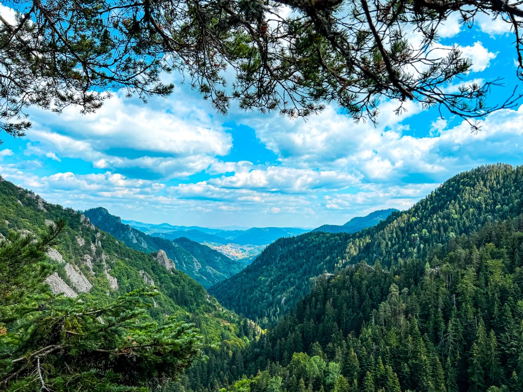 Каньонът на водопадите" край Смолян