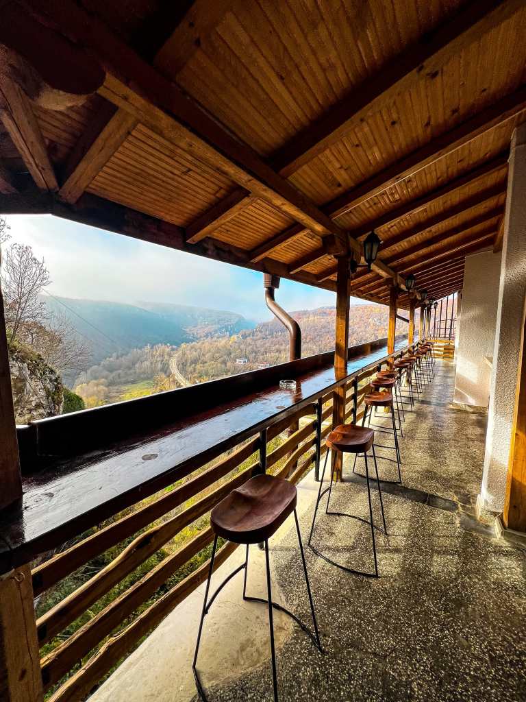 Национален пещерен дом „Петър Трантеев“ – Карлуково