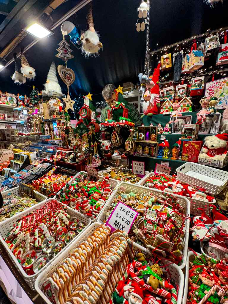  Коледният базар на Grote Markt в Брюж