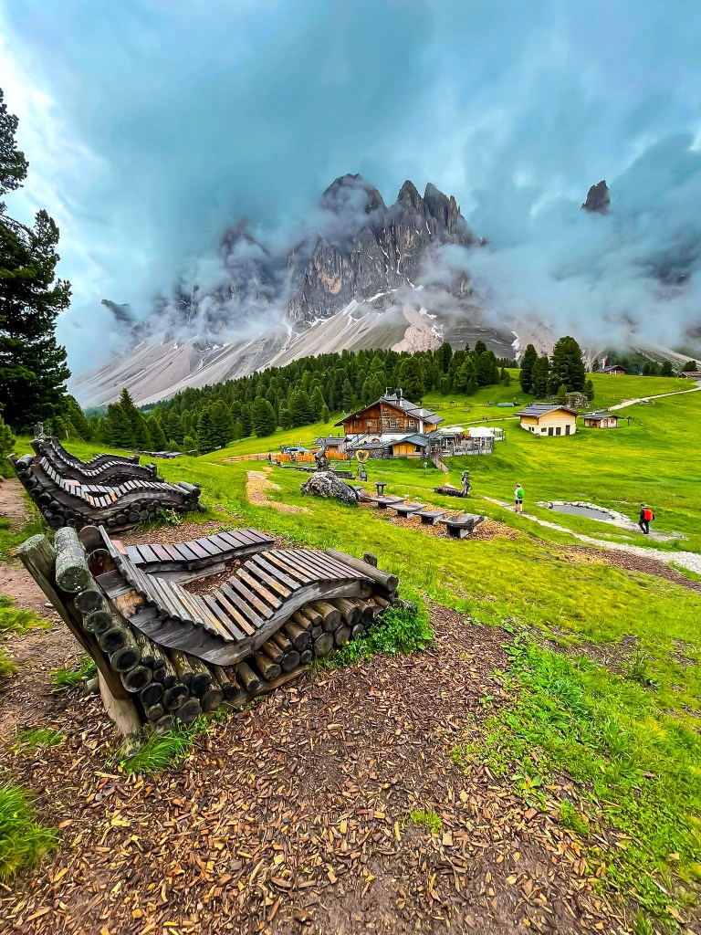 Geisler Alm - интересни места в Доломитите | Трекинг маршрути | Екскурзия Доломитите